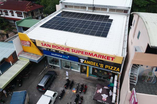 Solar array on the San Roque Supermarket branch in Rosario, Cavite